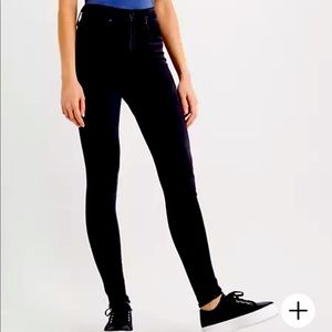 Levi’s Black High Rise Skinny Jeans